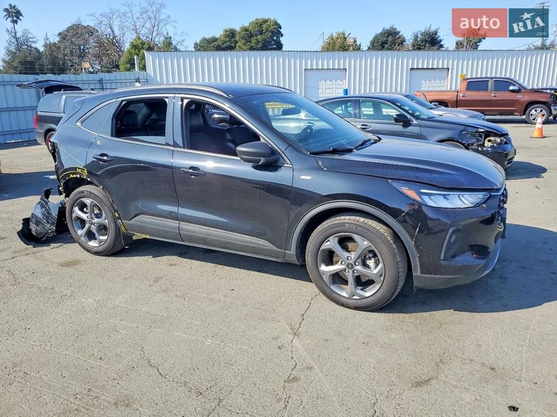 Внедорожник / Кроссовер Ford Escape 2025 в Львове