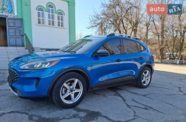 Позашляховик / Кросовер Ford Escape 2020 в Запоріжжі