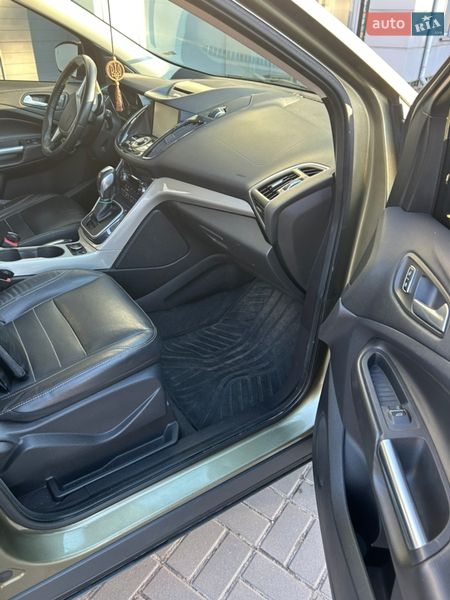 Внедорожник / Кроссовер Ford Escape 2013 в Каменском