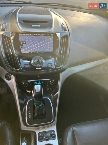 Внедорожник / Кроссовер Ford Escape 2013 в Каменском