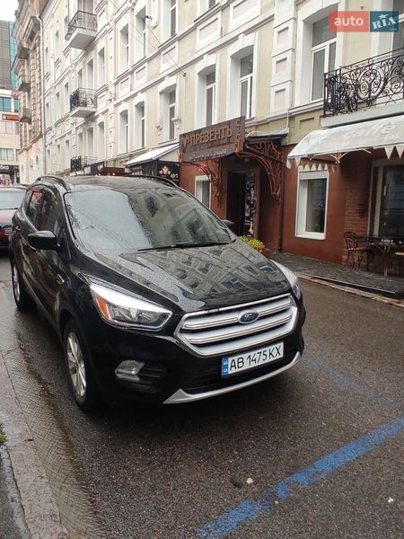 Внедорожник / Кроссовер Ford Escape 2018 в Виннице