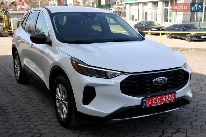 Позашляховик / Кросовер Ford Escape 2023 в Львові