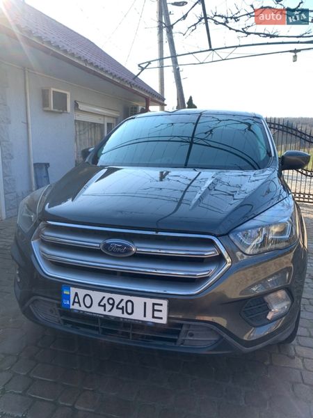Внедорожник / Кроссовер Ford Escape 2017 в Виноградове