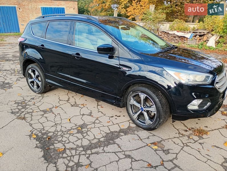 Позашляховик / Кросовер Ford Escape 2018 в Рівному