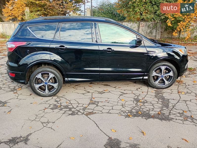 Позашляховик / Кросовер Ford Escape 2018 в Рівному