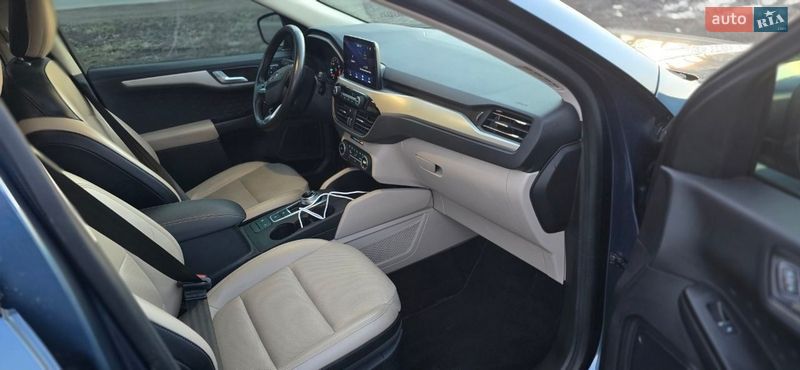 Внедорожник / Кроссовер Ford Escape 2020 в Шаргороде