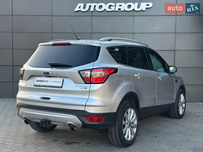 Позашляховик / Кросовер Ford Escape 2017 в Одесі