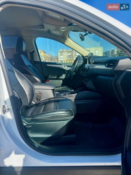 Позашляховик / Кросовер Ford Escape 2020 в Кременчуці