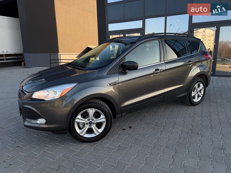 Внедорожник / Кроссовер Ford Escape 2015 в Тернополе