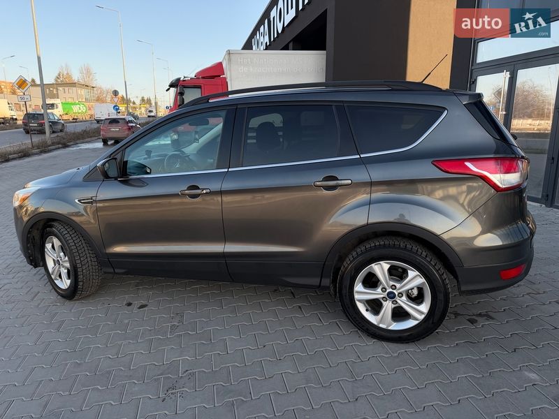 Внедорожник / Кроссовер Ford Escape 2015 в Тернополе