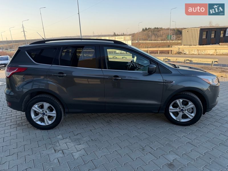 Внедорожник / Кроссовер Ford Escape 2015 в Тернополе