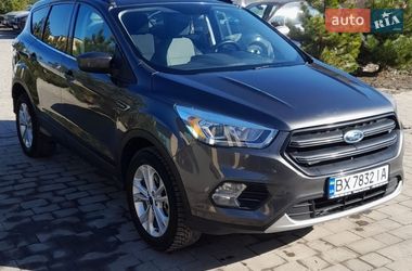 Позашляховик / Кросовер Ford Escape 2016 в Хмельницькому