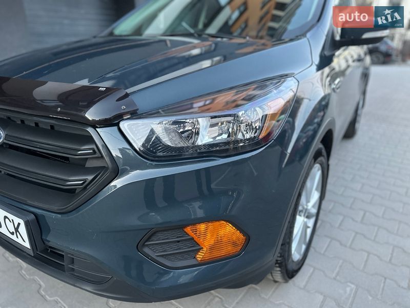 Внедорожник / Кроссовер Ford Escape 2019 в Тернополе