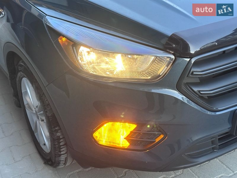 Внедорожник / Кроссовер Ford Escape 2019 в Тернополе