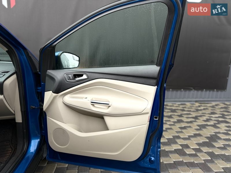 Позашляховик / Кросовер Ford Escape 2018 в Львові