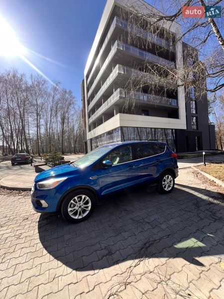 Внедорожник / Кроссовер Ford Escape 2019 в Тернополе
