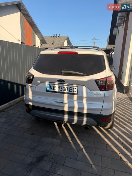 Внедорожник / Кроссовер Ford Escape 2016 в Киеве