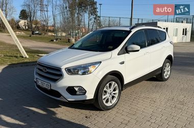 Внедорожник / Кроссовер Ford Escape 2016 в Львове