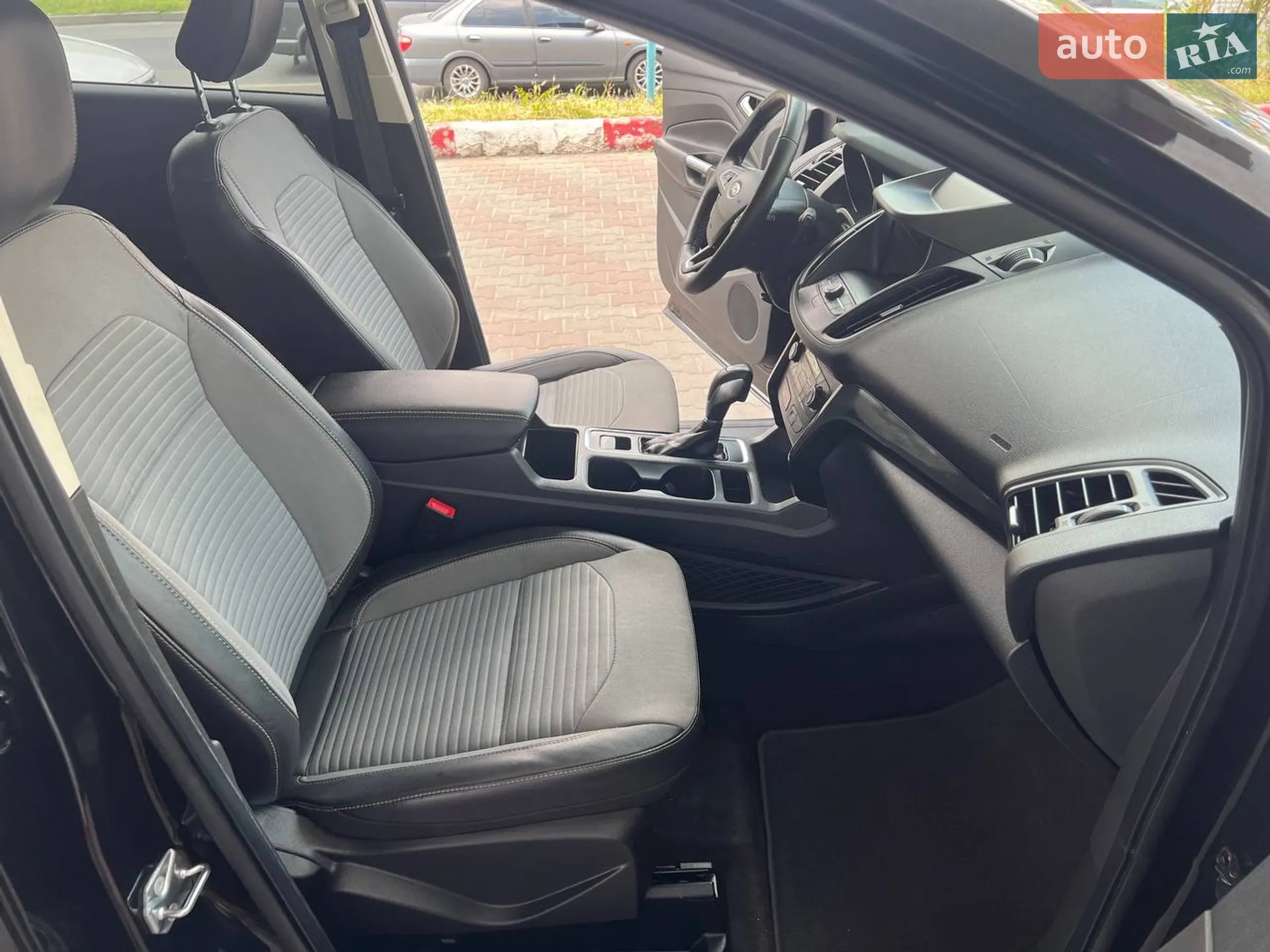 2019 Ford Escape - мініатюра 12