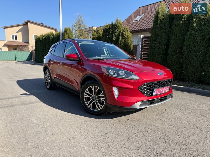 Внедорожник / Кроссовер Ford Escape 2020 в Киеве