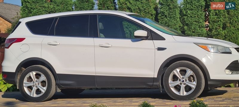 Позашляховик / Кросовер Ford Escape 2014 в Радехові