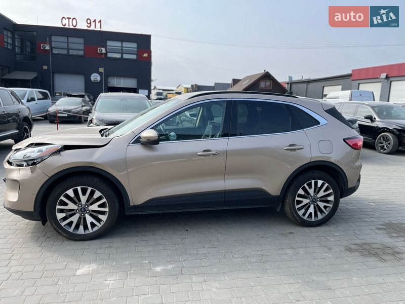 Позашляховик / Кросовер Ford Escape 2020 в Львові