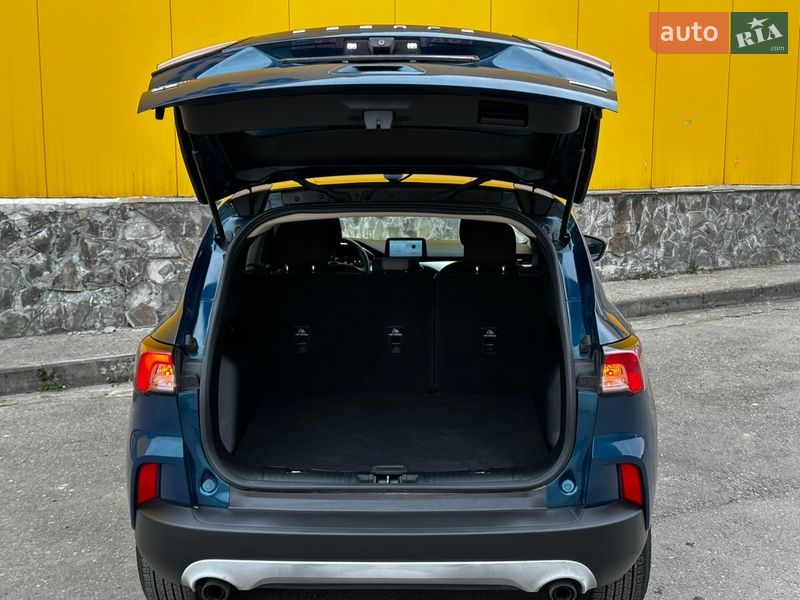 Позашляховик / Кросовер Ford Escape 2020 в Дрогобичі