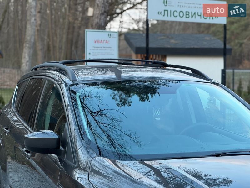 Позашляховик / Кросовер Ford Escape 2017 в Радивиліві