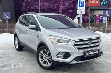 Внедорожник / Кроссовер Ford Escape 2017 в Киеве