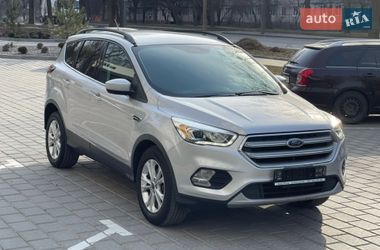 Внедорожник / Кроссовер Ford Escape 2016 в Ровно