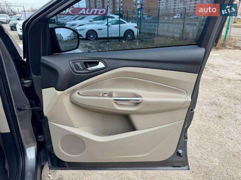 Внедорожник / Кроссовер Ford Escape 2013 в Киеве