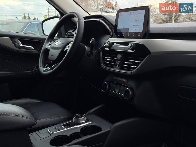 Внедорожник / Кроссовер Ford Escape 2021 в Ровно