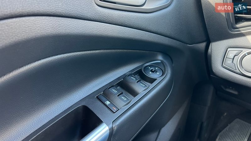Позашляховик / Кросовер Ford Escape 2018 в Львові