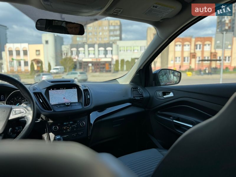 Позашляховик / Кросовер Ford Escape 2018 в Львові