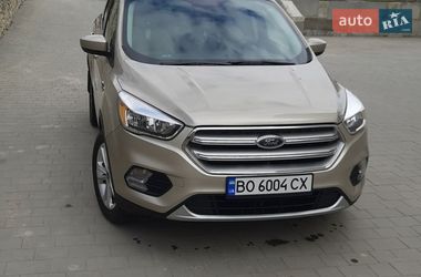 Внедорожник / Кроссовер Ford Escape 2017 в Тернополе