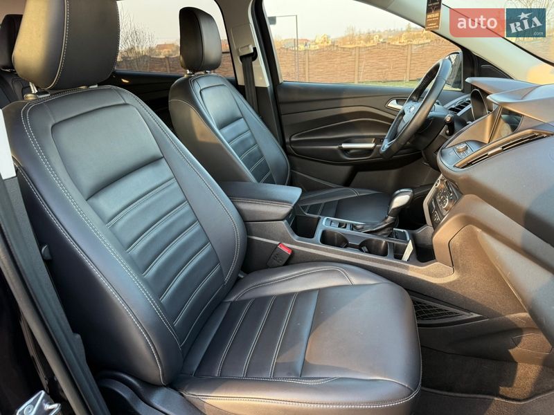 Внедорожник / Кроссовер Ford Escape 2019 в Ивано-Франковске