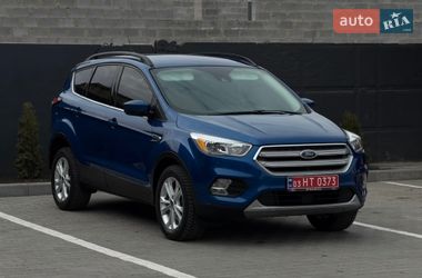 Внедорожник / Кроссовер Ford Escape 2018 в Дубно