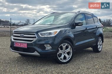 Внедорожник / Кроссовер Ford Escape 2019 в Стрые