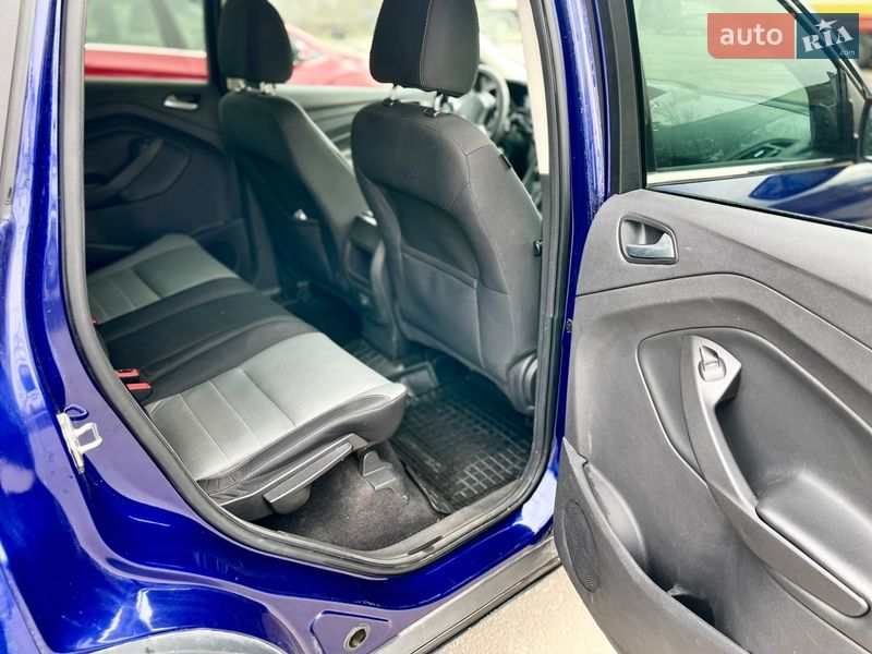 Позашляховик / Кросовер Ford Escape 2015 в Запоріжжі