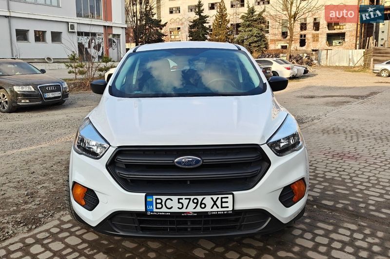 Внедорожник / Кроссовер Ford Escape 2017 в Львове