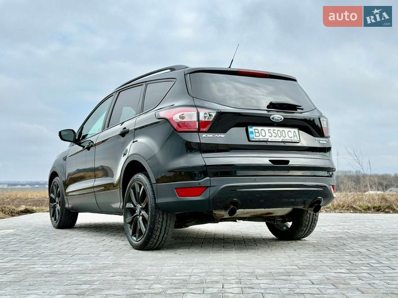 Позашляховик / Кросовер Ford Escape 2016 в Тернополі