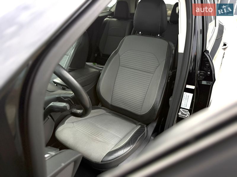 Позашляховик / Кросовер Ford Escape 2016 в Тернополі