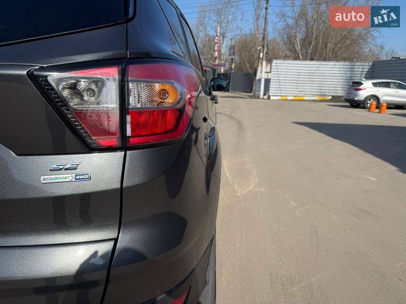 Позашляховик / Кросовер Ford Escape 2017 в Ірпені