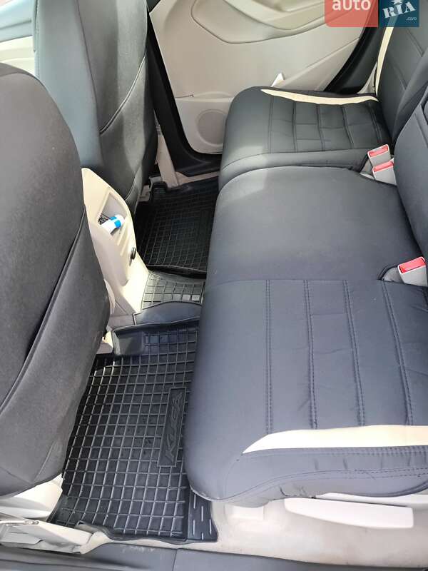 Позашляховик / Кросовер Ford Escape 2015 в Запоріжжі