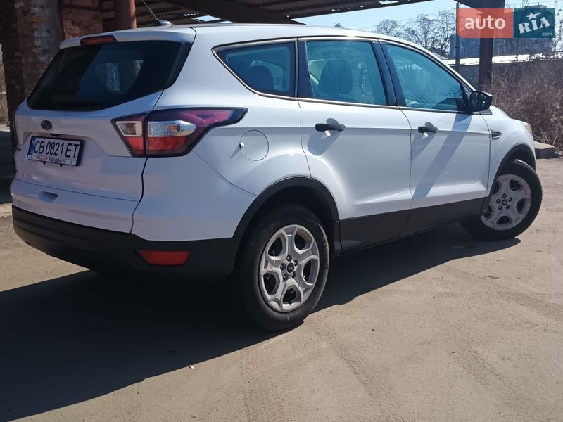 Внедорожник / Кроссовер Ford Escape 2016 в Чернигове