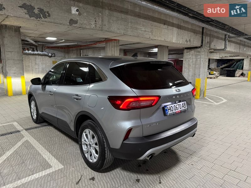 Позашляховик / Кросовер Ford Escape 2023 в Тернополі