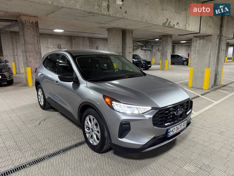 Позашляховик / Кросовер Ford Escape 2023 в Тернополі