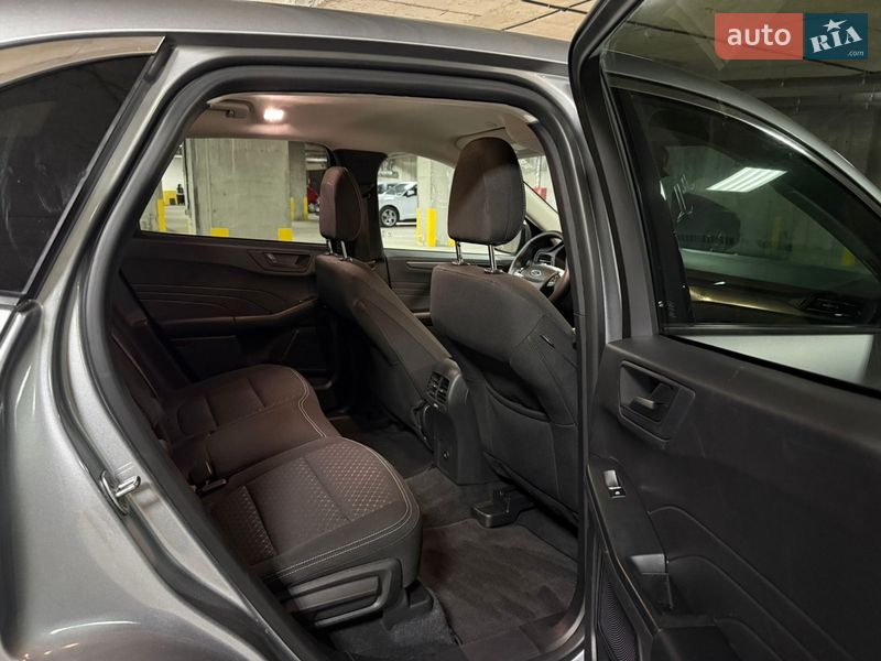 Позашляховик / Кросовер Ford Escape 2023 в Тернополі