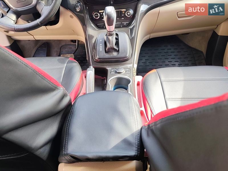 Внедорожник / Кроссовер Ford Escape 2014 в Кропивницком