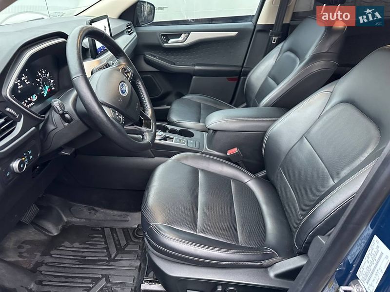 Внедорожник / Кроссовер Ford Escape 2019 в Киеве